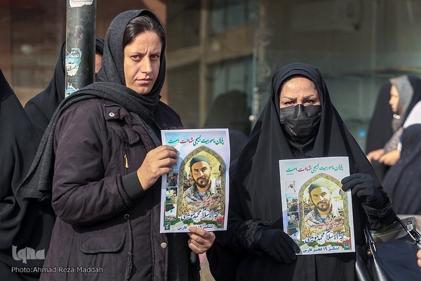 مراسم تشییع پیکر مطهر روحانی شهید مدافع امنیت در شیراز
