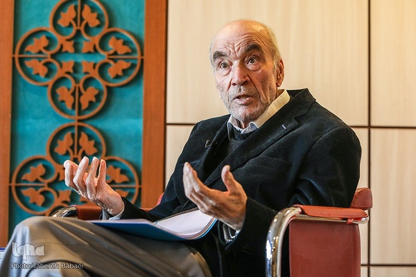 رضا داوری اردکانی فیلسوف و متفکر ایرانی