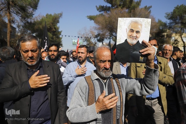 تشییع شهدای حادثه ترویستی اصفهان