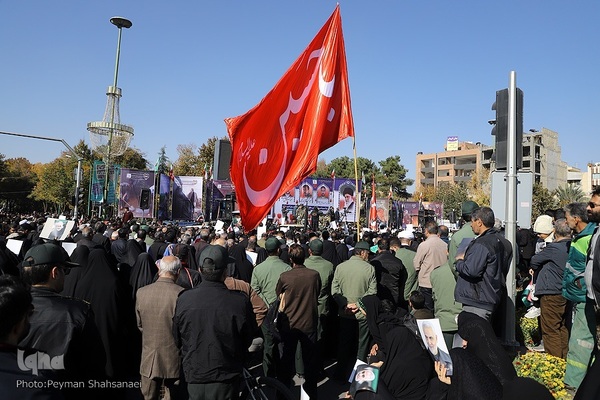 تشییع شهدای حادثه ترویستی اصفهان