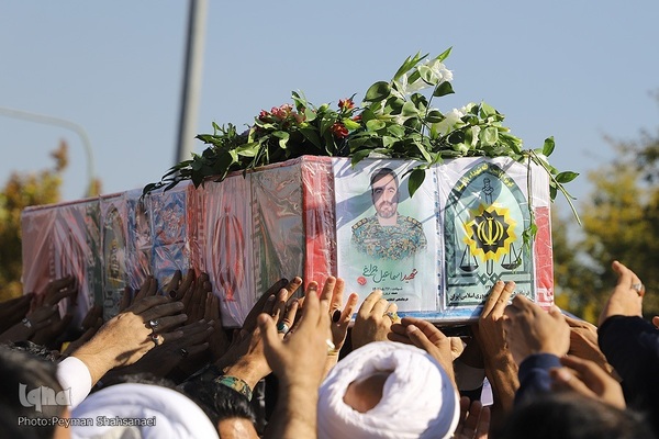 تشییع شهدای حادثه ترویستی اصفهان