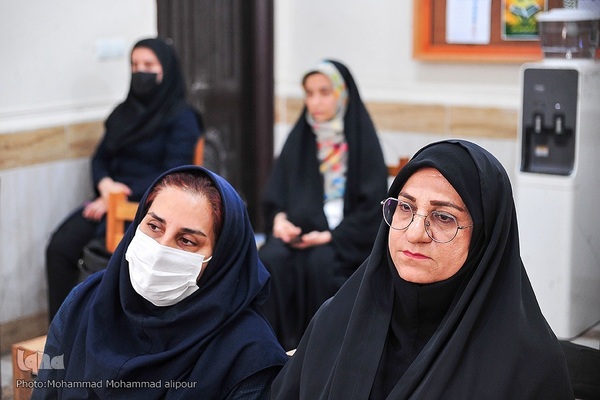 کتاب «شناسنامه چهارده معصوم(ع)» در اهواز رونمایی شد