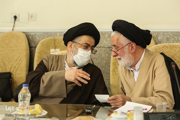 همایش یکصدمین سال تألیف کتاب وزین مفاتیح الجنان