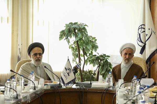 همایش یکصدمین سال تألیف کتاب وزین مفاتیح الجنان