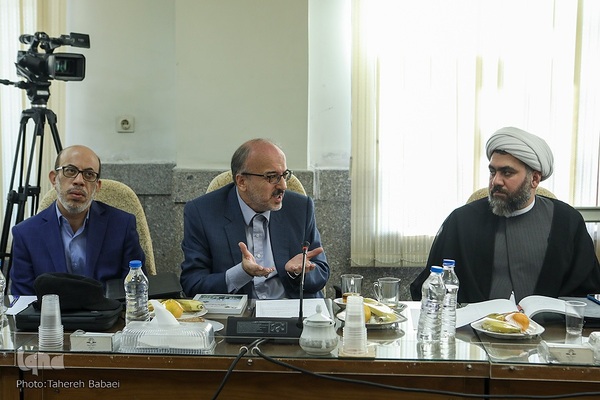 همایش یکصدمین سال تألیف کتاب وزین مفاتیح الجنان