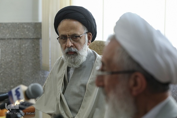 همایش یکصدمین سال تألیف کتاب وزین مفاتیح الجنان