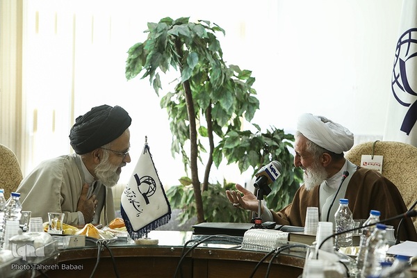 همایش یکصدمین سال تألیف کتاب وزین مفاتیح الجنان