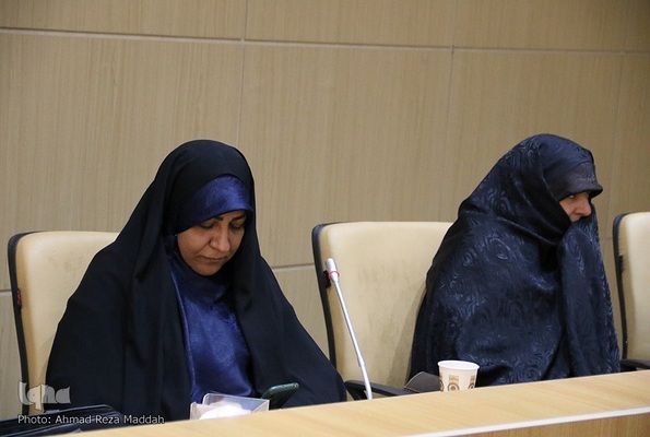 نشست تعامل با فعالان قرآنی استان فارس