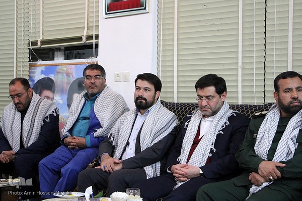 رونمایی از کتاب چشم و چراغ در یزد‎‎