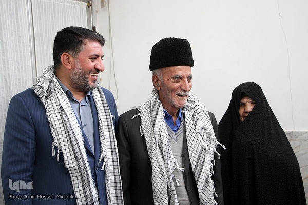 رونمایی از کتاب چشم و چراغ در یزد‎‎