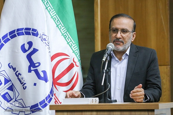 اختتامیه جشنواره ملی دانشجویی «شعر باران» در شیراز