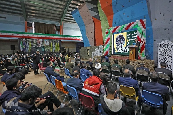 گردهمایی سراسری دانشجویان بسیجی با حضور وزیر علوم