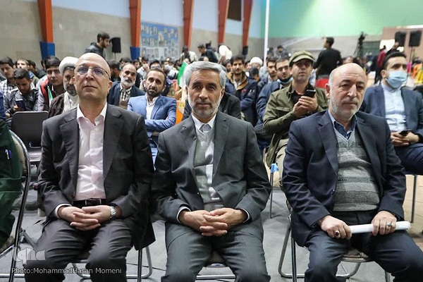گردهمایی سراسری دانشجویان بسیجی با حضور وزیر علوم