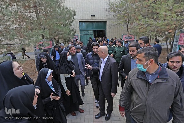 گردهمایی سراسری دانشجویان بسیجی با حضور وزیر علوم