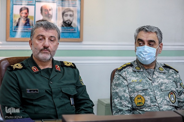 آیین رونمایی از پوستر دهمین کنگره ادبیات پایداری