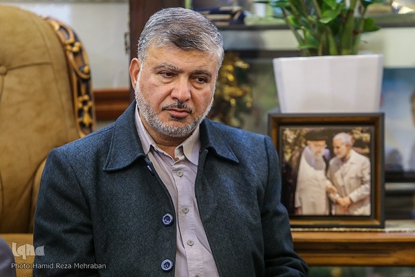 دیدار جامعه قرآنی با خانواده شهیدان محمد صالحه و زهرا حسنی سعدی