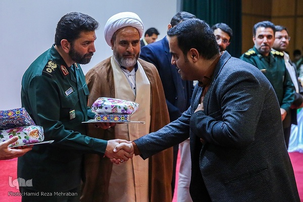 کنگره سرداران و هزار شهید