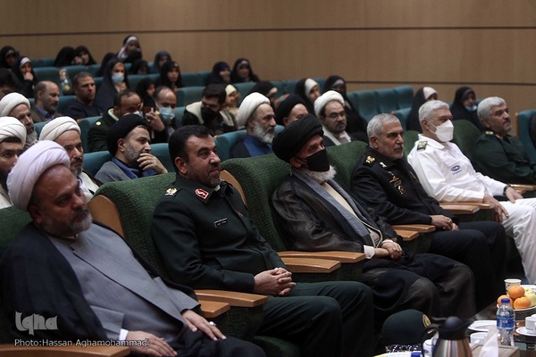 مراسم اختتامیه سی و هفتمین دوره مسابقات قرآن کارکنان پایور، وظیفه و خانواد‌ه‌های کارکنان وزارت دفاع و پشتیبانی نیروهای مسلح