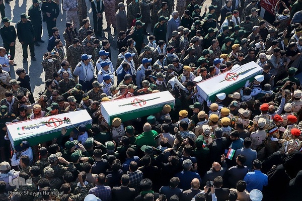 ورود پیکرهای ۱۱۱ شهید دفاع مقدس به کشور