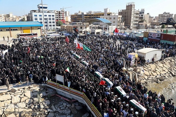 ورود پیکرهای ۱۱۱ شهید دفاع مقدس به کشور