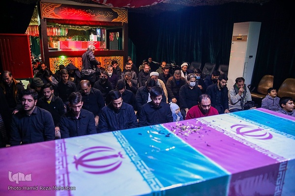 وداع با پیکر مطهر شهید مدافع امنیت طلبه بسیجی حسن مختار‌زاده