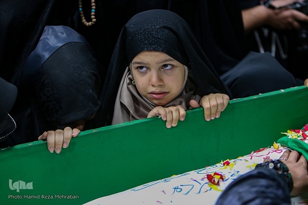 وداع با پیکر مطهر شهید مدافع امنیت طلبه بسیجی حسن مختار‌زاده