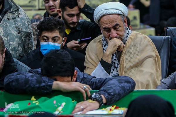 وداع با پیکر مطهر شهید مدافع امنیت طلبه بسیجی حسن مختار‌زاده