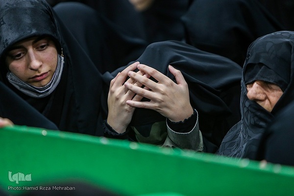 وداع با پیکر مطهر شهید مدافع امنیت طلبه بسیجی حسن مختار‌زاده