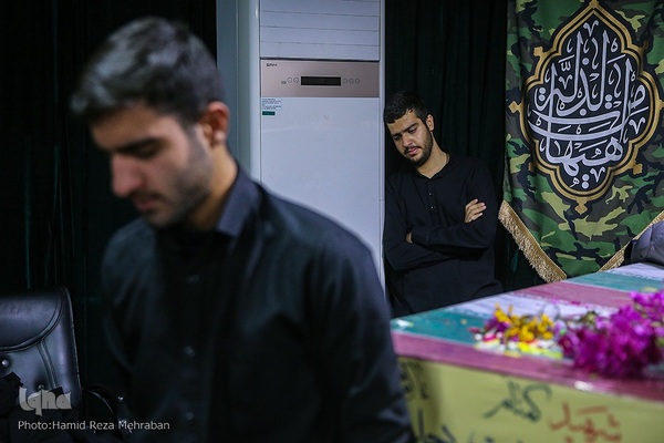 وداع با پیکر مطهر شهید مدافع امنیت طلبه بسیجی حسن مختار‌زاده