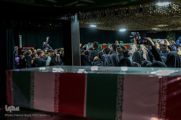 وداع با پیکر مطهر شهید مدافع امنیت طلبه بسیجی حسن مختار‌زاده