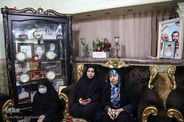 رونمایی از پوستر «روایت حبیب» در خانه شهید علی هاشمی