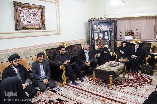 رونمایی از پوستر «روایت حبیب» در خانه شهید علی هاشمی