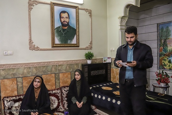 رونمایی از پوستر «روایت حبیب» در خانه شهید علی هاشمی