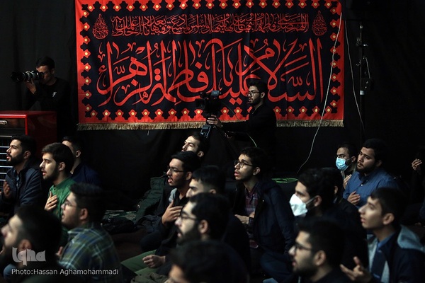 مراسم سوگواری دهه اول فاطمیه هیات الزهرا (س) دانشجویان دانشگاه صنعتی شریف