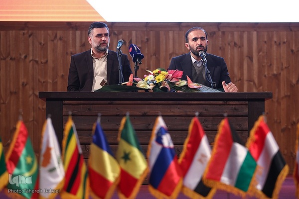 نشست جمعی از رایزنان فرهنگی سفارتخانه‌های خارجی