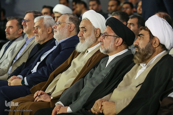 اختتامیه بخش آقایان مسابقات قرآن اوقاف در قزوین