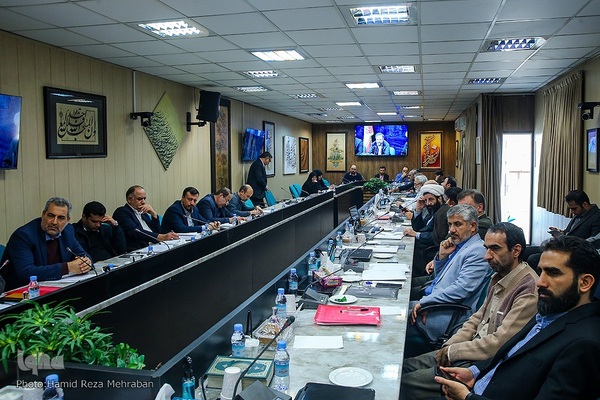 نشست روسای گروه های قرآن و عترت استان ها با معاون قرآن و عترت وزارت ارشاد