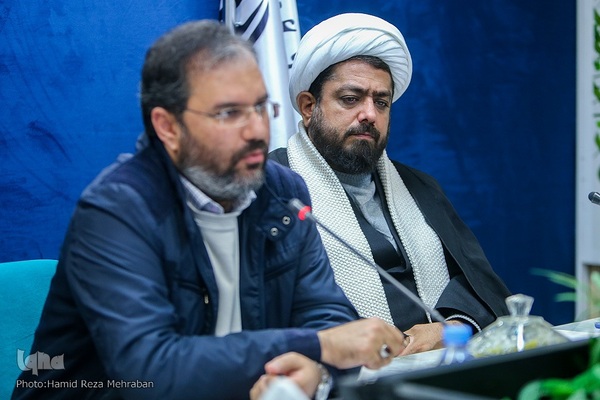 نشست روسای گروه های قرآن و عترت استان ها با معاون قرآن و عترت وزارت ارشاد