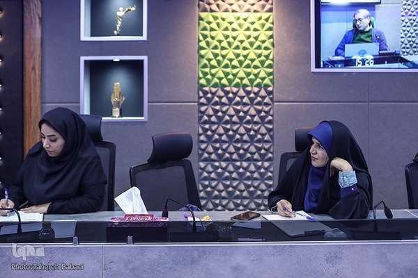 نشست مهمان با حضور حبیب احمدزاده