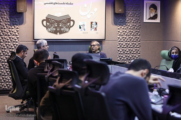نشست مهمان با حضور حبیب احمدزاده