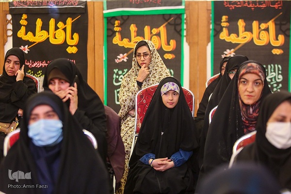 اختتامیه سوگواره ملی شعر رواق سرخ