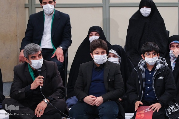 دیدار رهبر معظم انقلاب با خانواده شهدای حادثه‌ تروریستی شاهچراغ(ع) شیراز