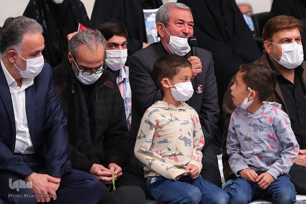 دیدار رهبر معظم انقلاب با خانواده شهدای حادثه‌ تروریستی شاهچراغ(ع) شیراز