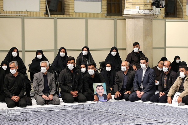 دیدار رهبر معظم انقلاب با خانواده شهدای حادثه‌ تروریستی شاهچراغ(ع) شیراز