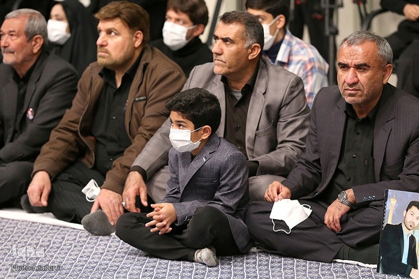 دیدار رهبر معظم انقلاب با خانواده شهدای حادثه‌ تروریستی شاهچراغ(ع) شیراز