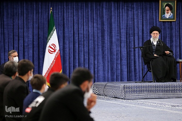 دیدار رهبر معظم انقلاب با خانواده شهدای حادثه‌ تروریستی شاهچراغ(ع) شیراز