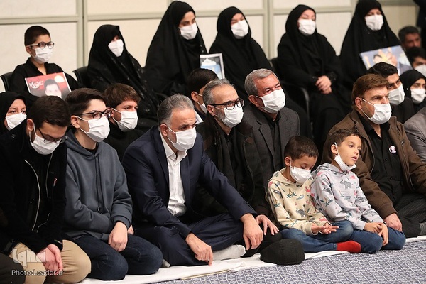 دیدار رهبر معظم انقلاب با خانواده شهدای حادثه‌ تروریستی شاهچراغ(ع) شیراز
