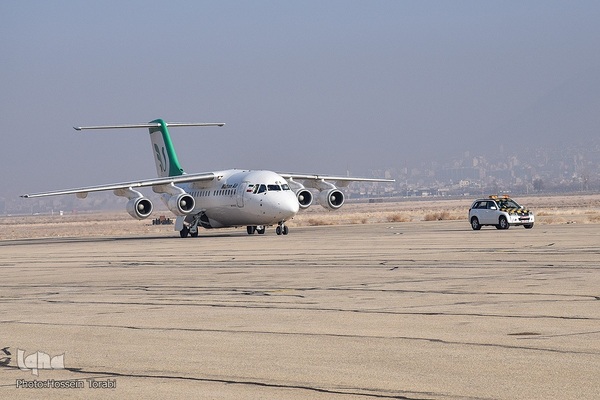 استقبال از پنج شهید گمنام دوران دفاع مقدس