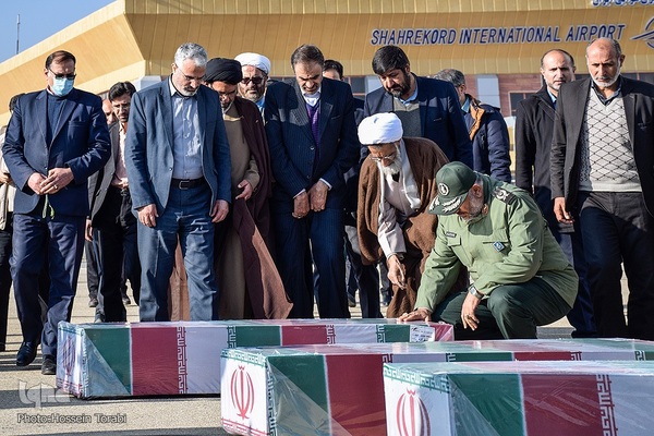 استقبال از پنج شهید گمنام دوران دفاع مقدس