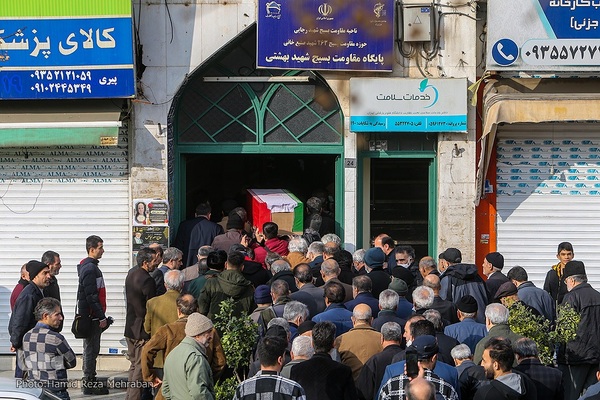 تشییع پیکر «حاج احمد فیاض» پیرغلام اهل‌بیت(ع)